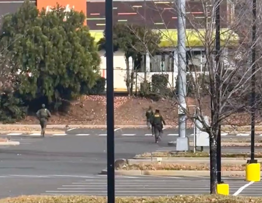 尽管遭到当地领导人的拒绝,联邦特工仍被派往夏洛特执行移民执法任务