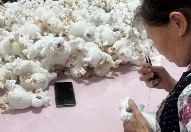 中国马年文创订单热 万只“潮玩马”电商畅销海外