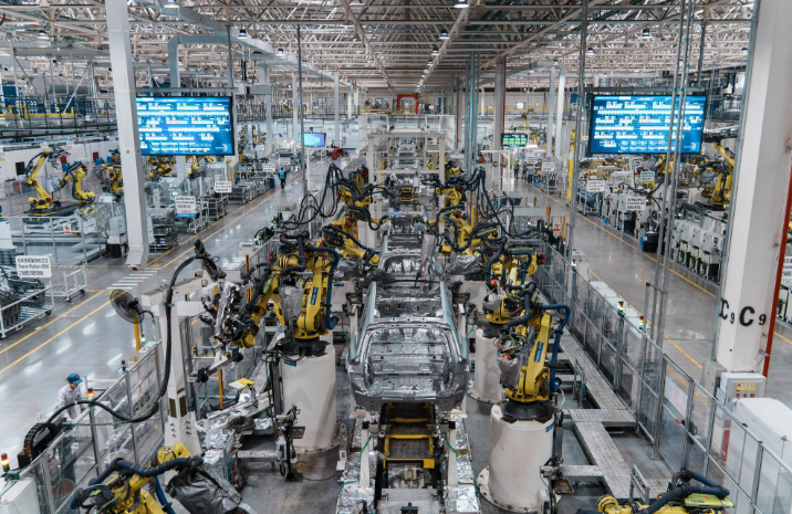 两个连续全球第一！ 中国汽车业迎来关键一跃