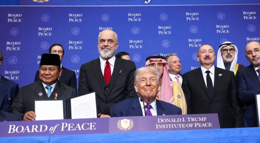 美国向联合国缴纳会费约为1.6亿美元，而拖欠联合国会费总额接近40亿美元。