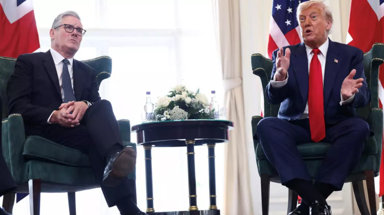 从“特殊待遇”到最大输家？英国或成特朗普新关税最大受害者